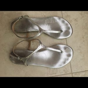 Used women’s sandals!